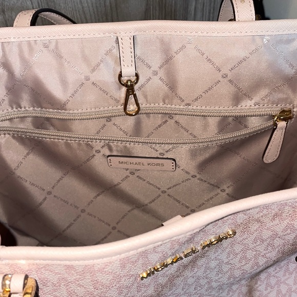 Rose Gold Michael Kors Purse - Picture 4 of 11